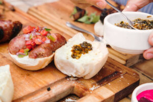 Receta de chorizos parrilleros con chimichurri